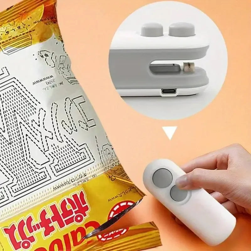 🔥 Portable mini sealer - your hero in the kitchen!